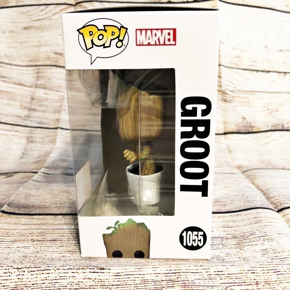 NWT Marvel Collectors Corp  Funko Pop! Groot #1055 - Picture 3 of 7
